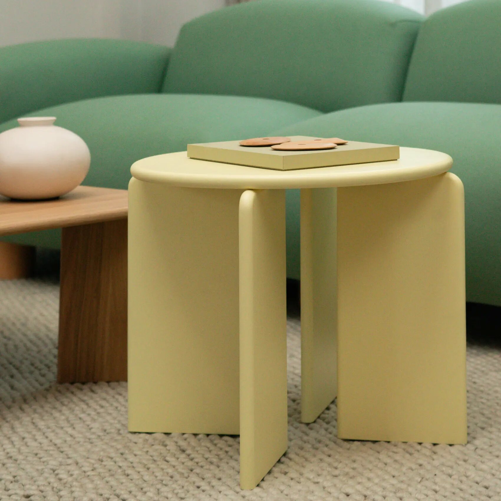 Soft Coffee Table 32 Oak green lacquer Oak green lacquer (6003
